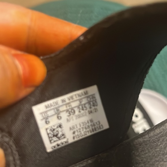 Adidas sandals - Picture 4 of 4